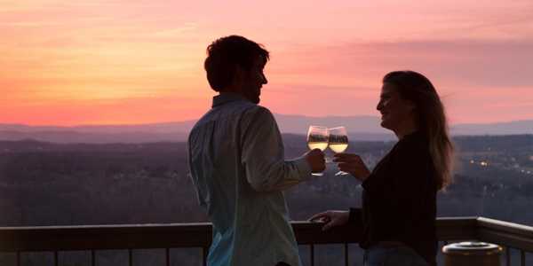Romantic Weekend Getaways Under $300 For Couples